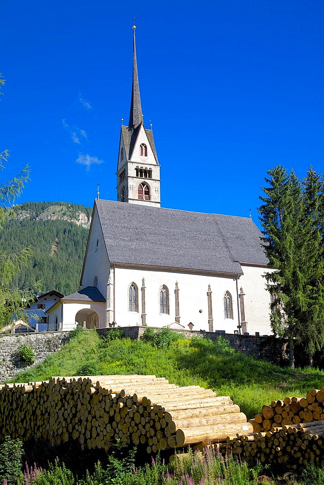 Church, Vigo di Fassa, Fassa Valley, Trento Province, Trentino-Alto Adige/South Tyrol, Italian Dolomites, Italy, Europe