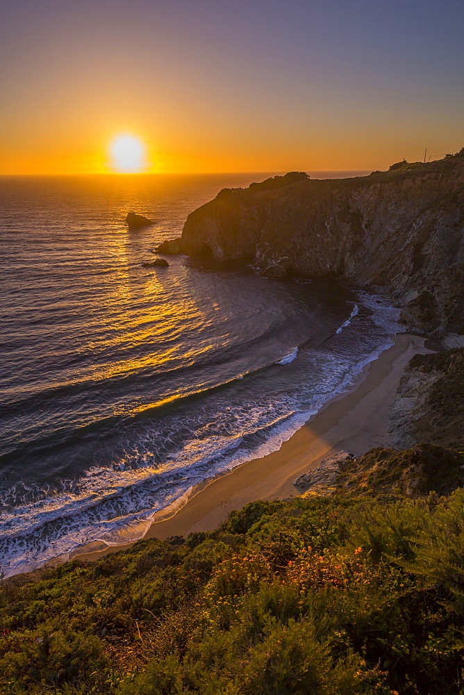 View of sunset at Big Sur, Highway 1, Pacific Coast Highway, Pacific Ocean, California, United States of America, North America