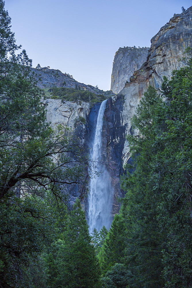 Upper Yosemite Falls, Yosemite National Park, UNESCO World Heritage Site, California, United States of America, North America