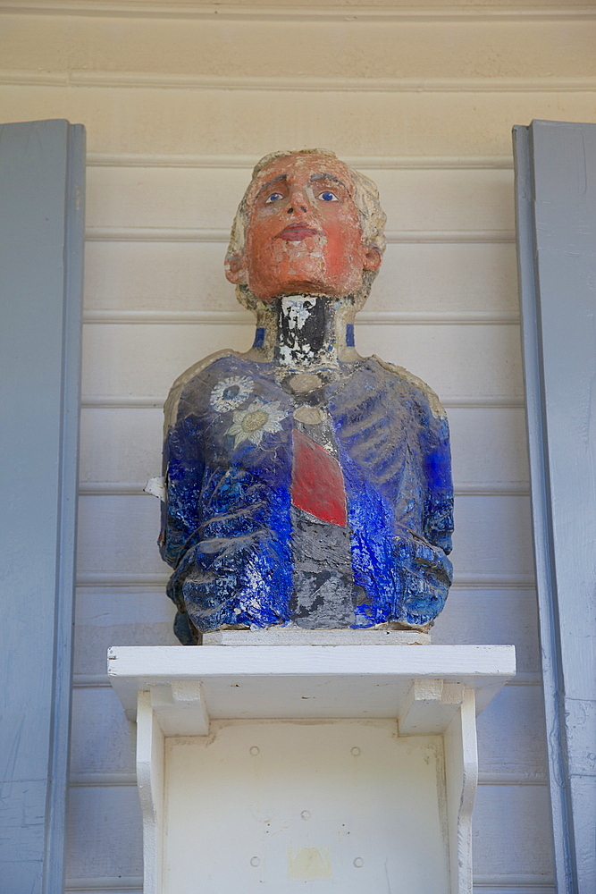 Nelson's statue, Admiral's House and Dockyard Museum, Nelson ''s Dockyard, Antigua, Leeward Islands, West Indies, Caribbean, Central America