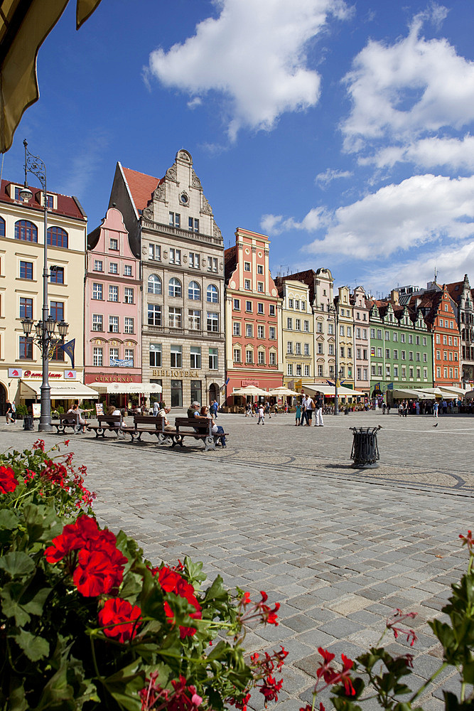 Market Square from cafe, Old Town, Wroclaw, Silesia, Poland, Europe