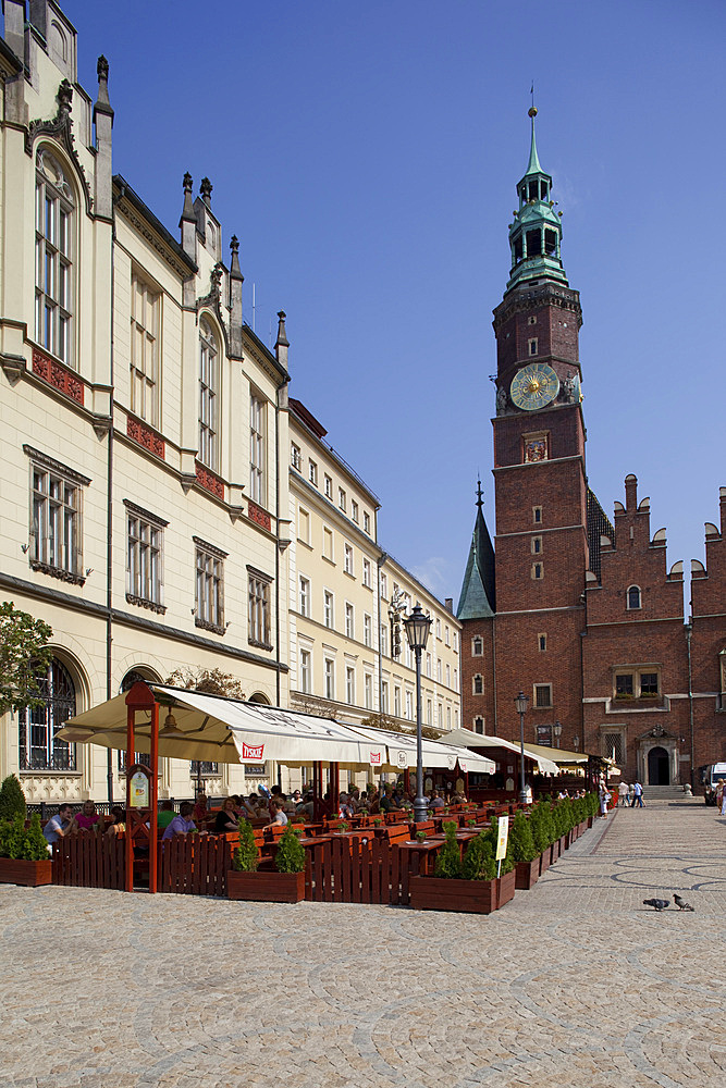 Market Square and Town Hall, Old Town, Wroclaw, Silesia, Poland, Europe