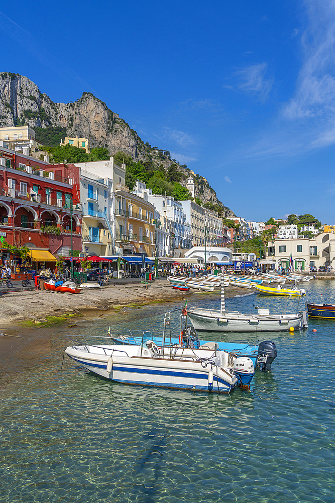 View of boats in Marina Grande and shops and cafes on the quayside, Isle of Capri, Bay of Naples, Campania, Italy, Mediterranean, Europe