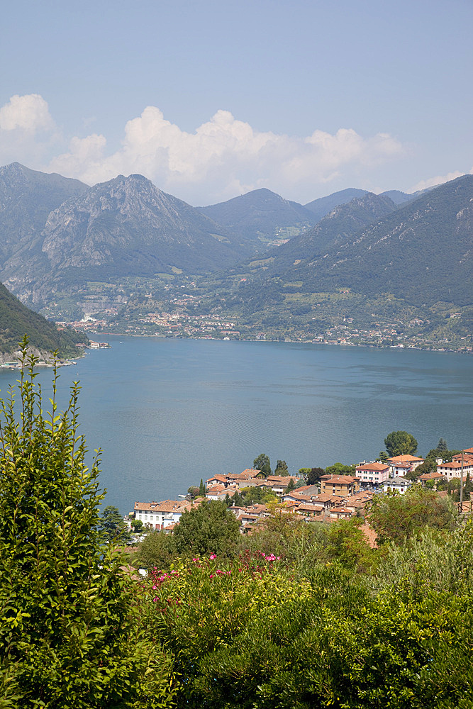 View of Lake Iseo near Sulzano, Lombardy, Italian Lakes, Italy, Europe