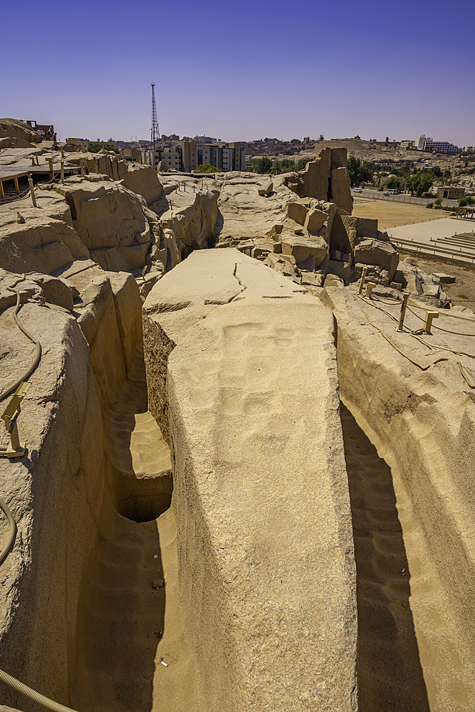 View of Unfinished Obelisk in Aswan quarry on a sunny day, Aswan, Nubia, Egypt, North Africa, Africa