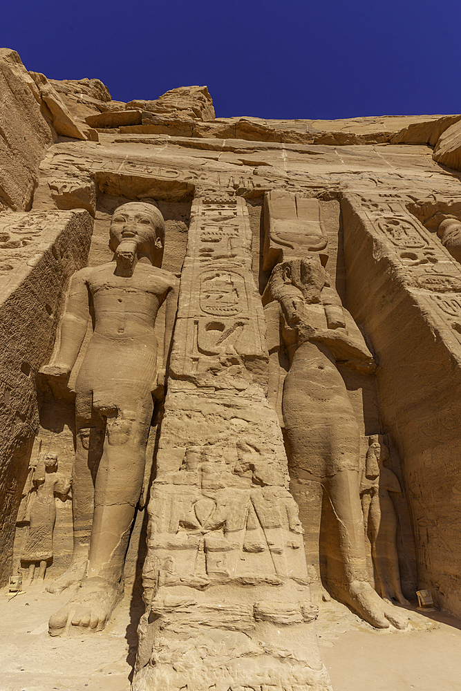 Exterior view of massive sculptures at the Temple of Hathor, Abu Simbel Temple next to Lake Nasser, Temple of the Pharaohs, Ramses II, Nubia, Egypt, Africa