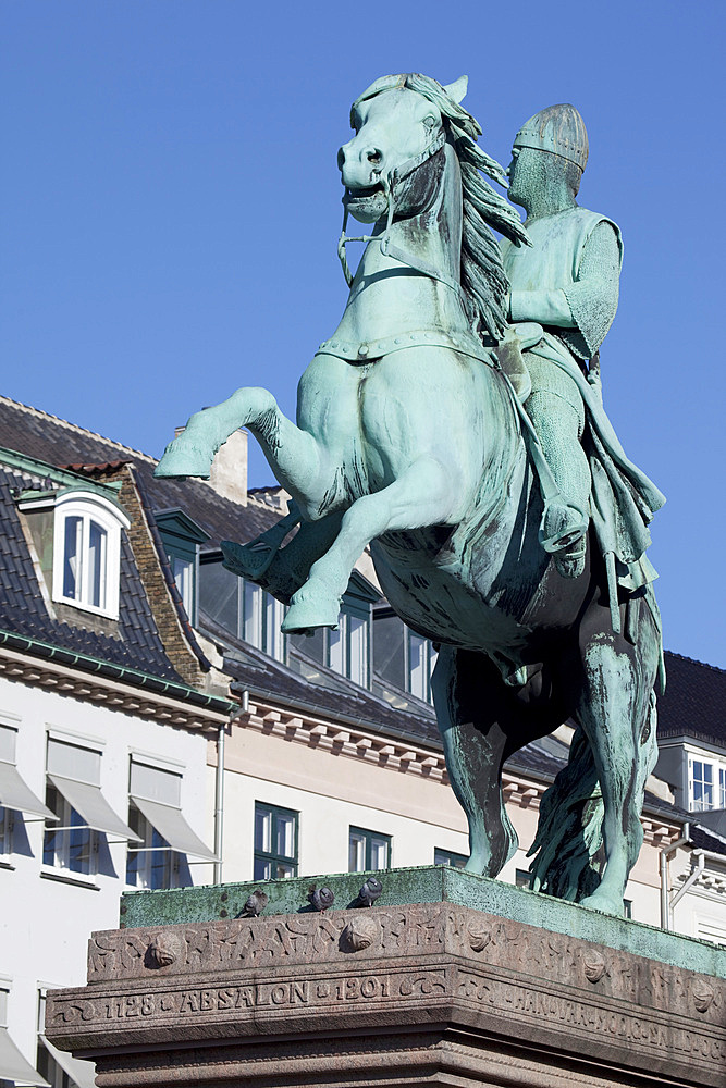 Statue, Hojbro Plads, Copenhagen, Denmark, Scandinavia, Europe