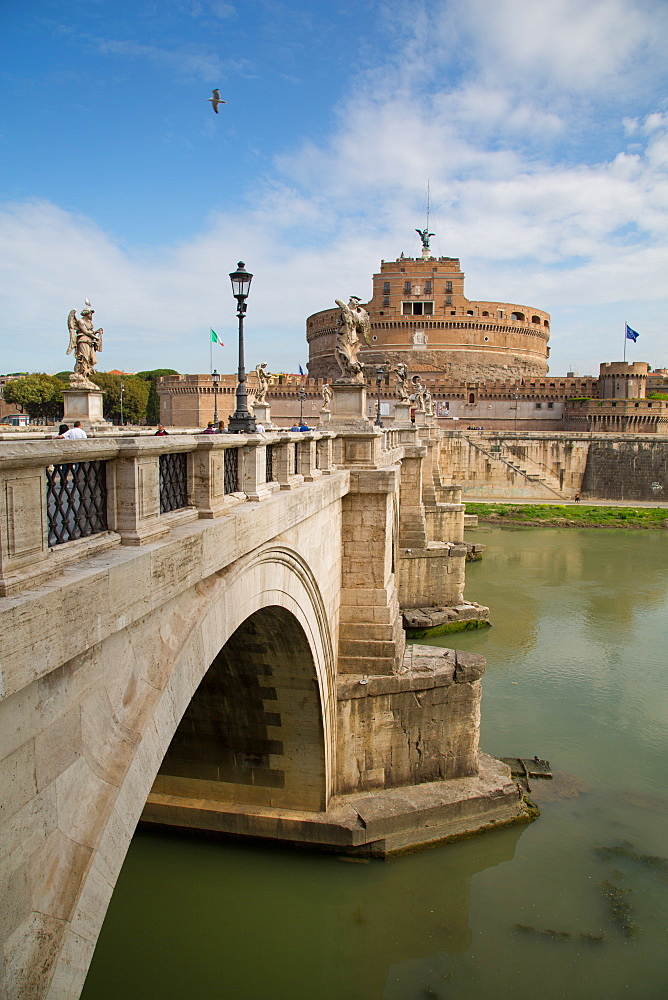 River Tiber and Castel Sant' Angelo, UNESCO World Heritage Site, Rome, Lazio, Italy, Europe