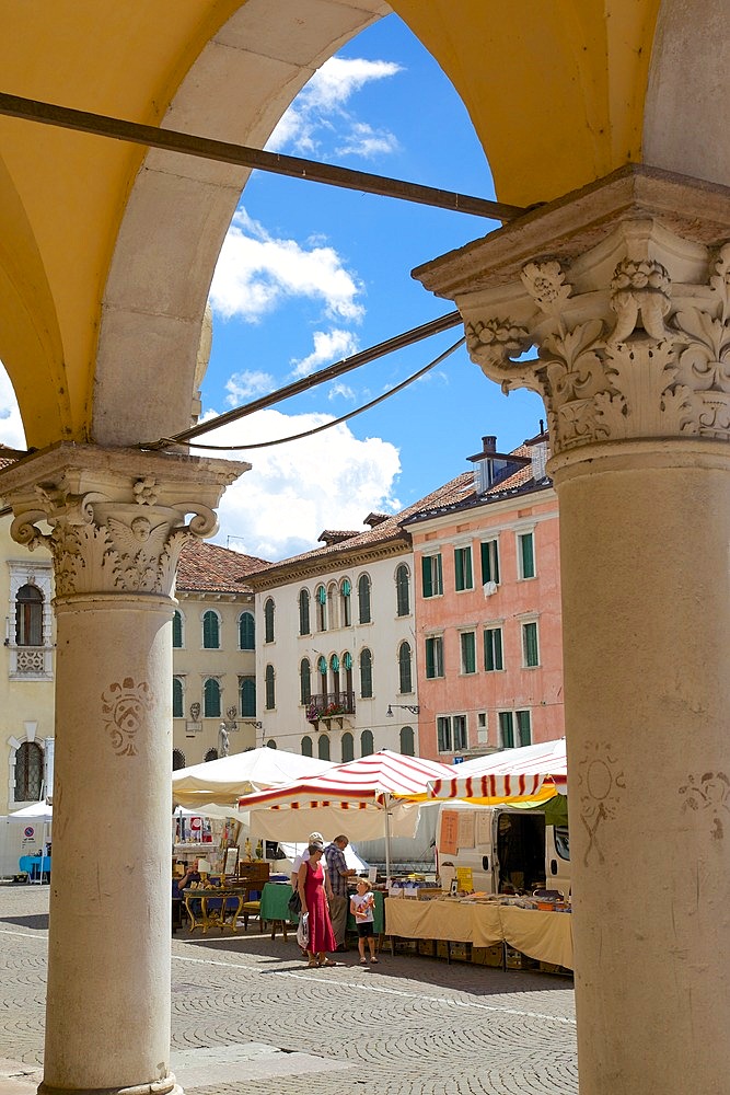 Market and arches, Post Building, Piazza dei Duomo, Belluno, Province of Belluno, Veneto, Italy, Europe