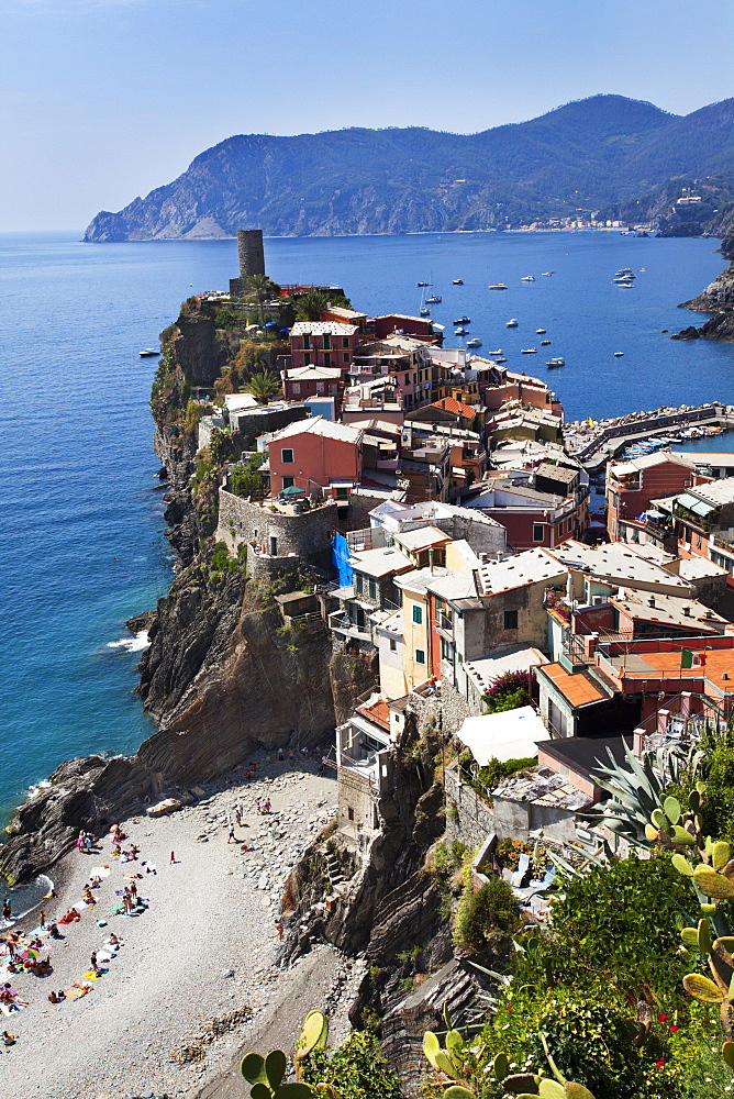 Vernazza from the Cinque Terre Coastal Path, Cinque Terre UNESCO World Heritage Site, Liguria, Italy, Mediterranean, Europe 