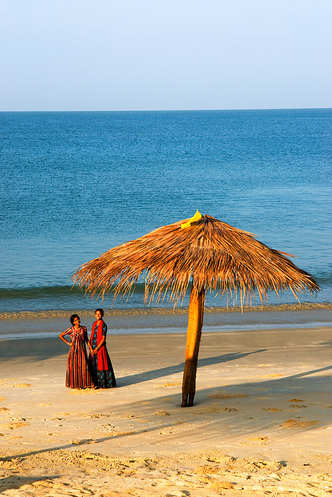 Local girls on Taj Exotica Hotel beach, Benaulim, Goa, India, Asia