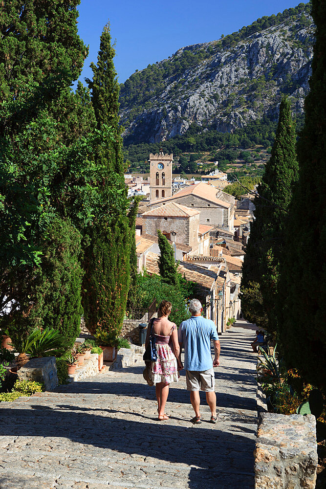 Calvary steps with view over old town, Pollenca (Pollensa), Mallorca (Majorca), Balearic Islands, Spain, Mediterranean, Europe