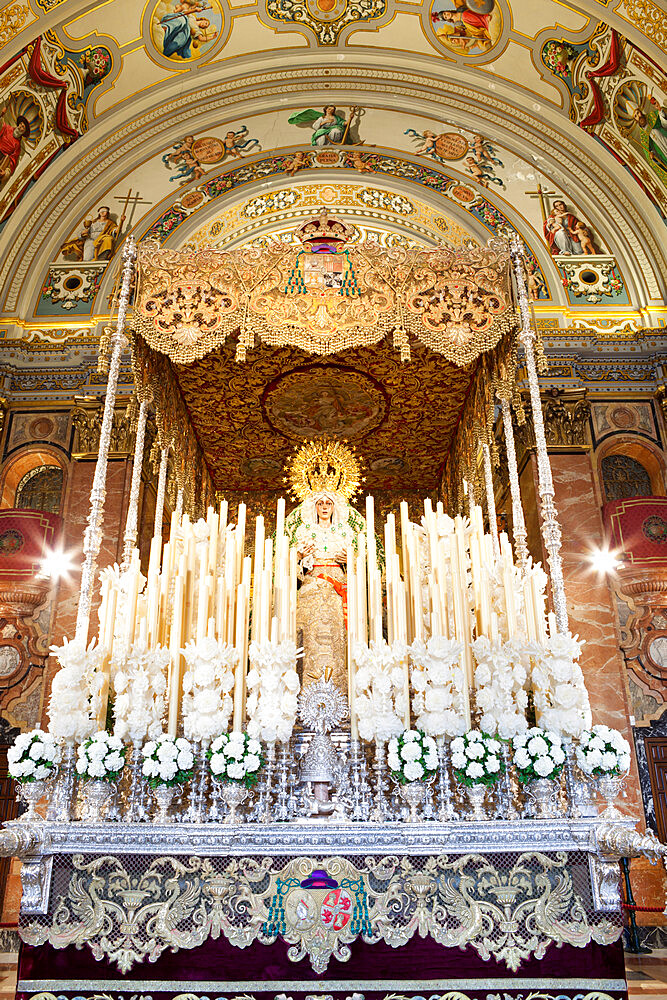 Float (pasos) of Virgin Mary carried during Semana Santa (Holy Week), Seville, Andalucia, Spain, Europe