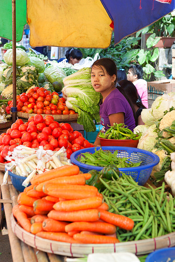 Fruit and vegetable market, Yangon (Rangoon), Yangon Region, Myanmar (Burma), Asia