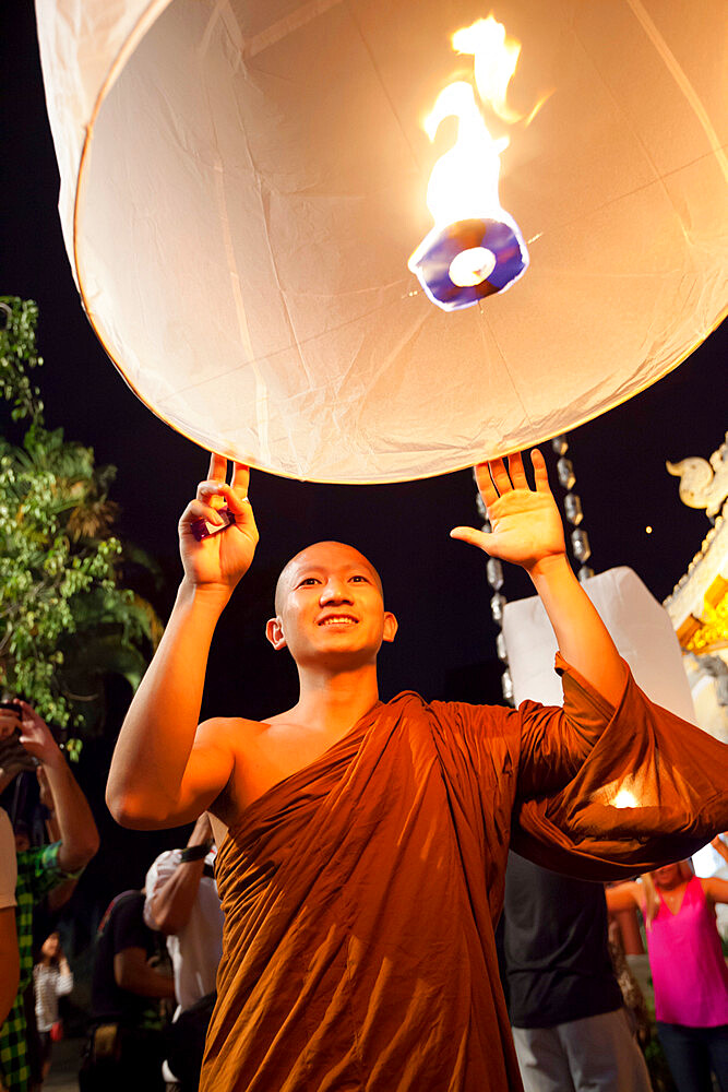 Paper lanterns being released at Loi Krathong festival, Chiang Mai, Northern Thailand, Thailand, Southeast Asia, Asia