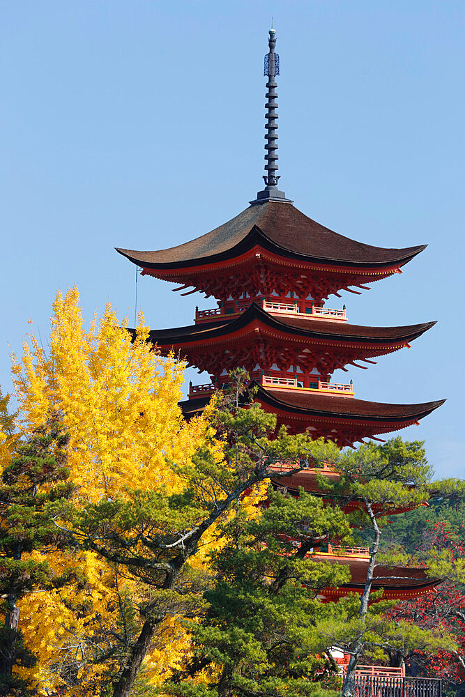 Five-Storey Pagoda (Gojunoto) in autumn, UNESCO World Heritage Site, Miyajima Island, Western Honshu, Japan, Asia