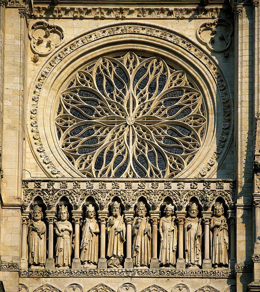 Detail of west front, Notre Dame Cathedral, UNESCO World Heritage Site, Amiens, Picardy, France, Europe