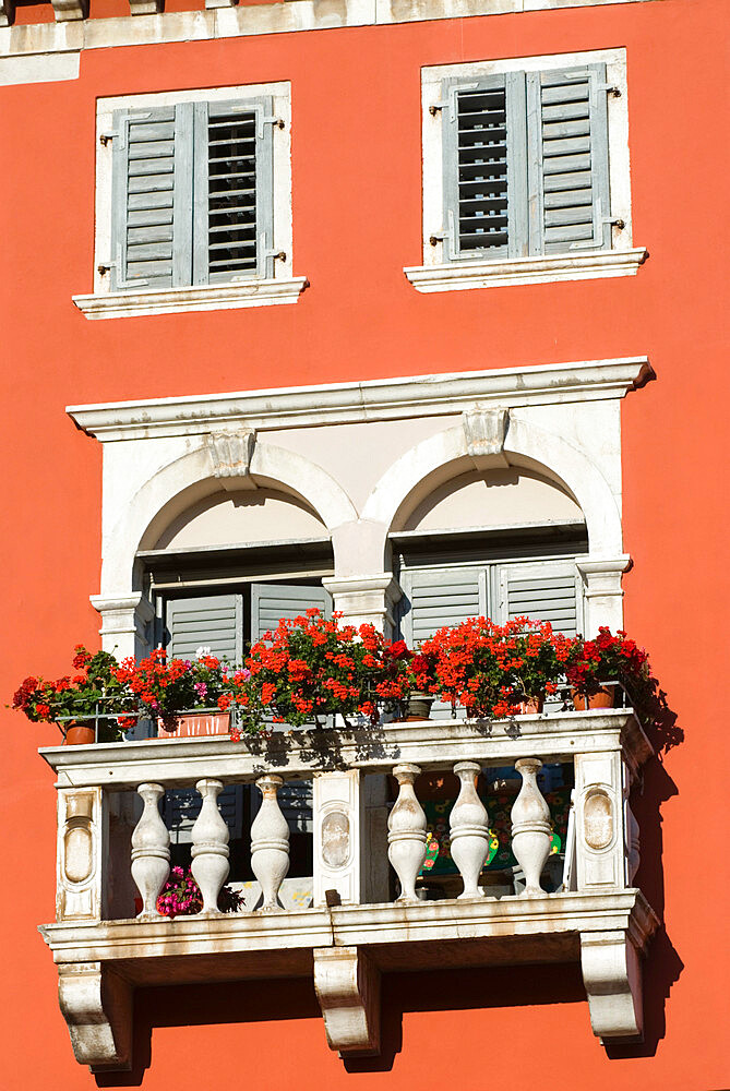 Colourful balcony, Rovinj, Istria, Croatia, Europe