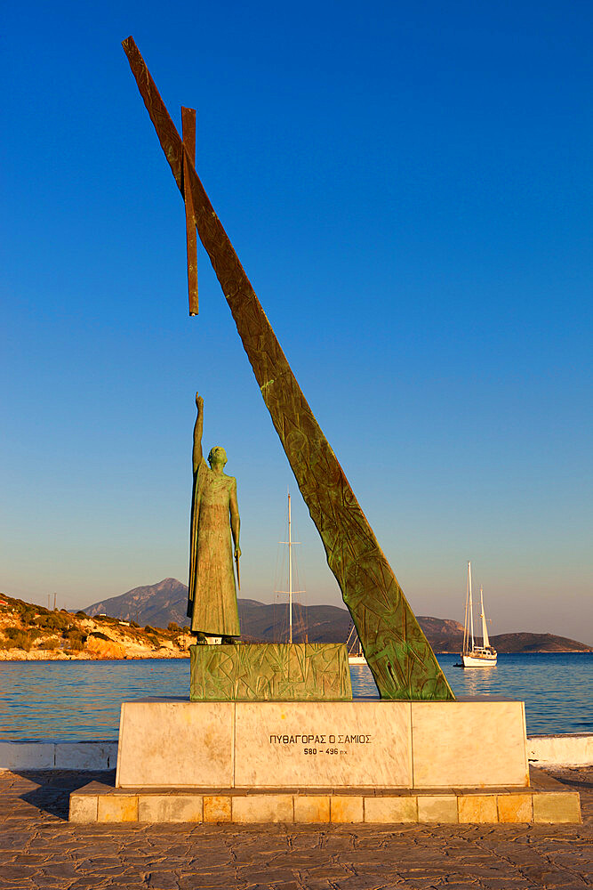 Statue of Pythagoras (Greek philosopher and mathematician), Pythagorion, Samos, Aegean Islands, Greece