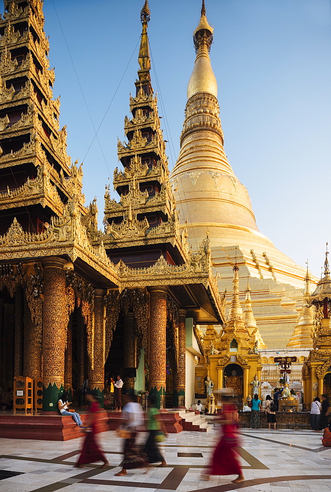 Shwedagon Pagoda, Yangon (Rangoon), Myanmar (Burma), Asia