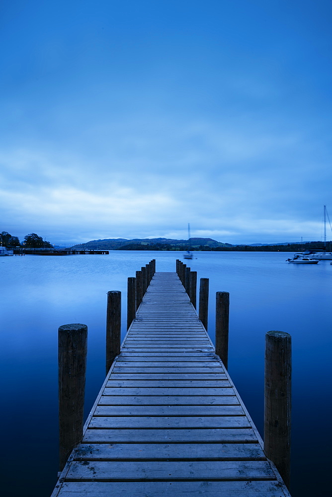 Jetty at dusk, Lake Windermere, Lake District National Park, UNESCO World Heritage Site, Cumbria, England, United Kingdom, Europe