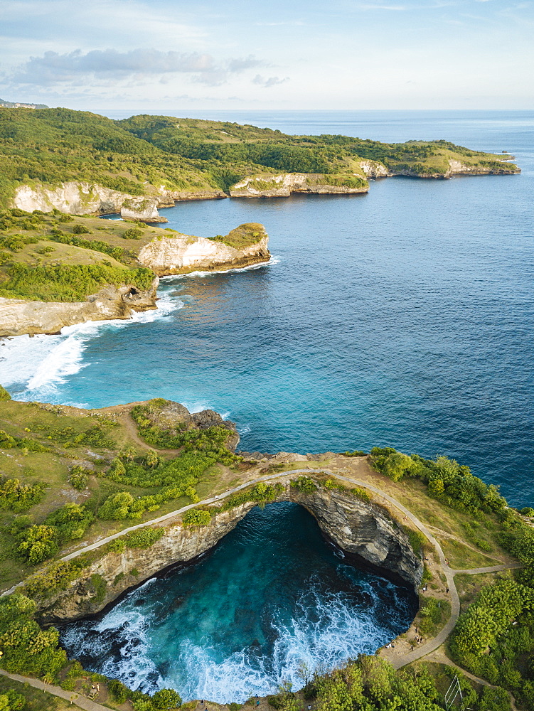 Broken Beach, Klungkung, Nusa Penida, Bali, Indonesia, Southeast Asia, Asia