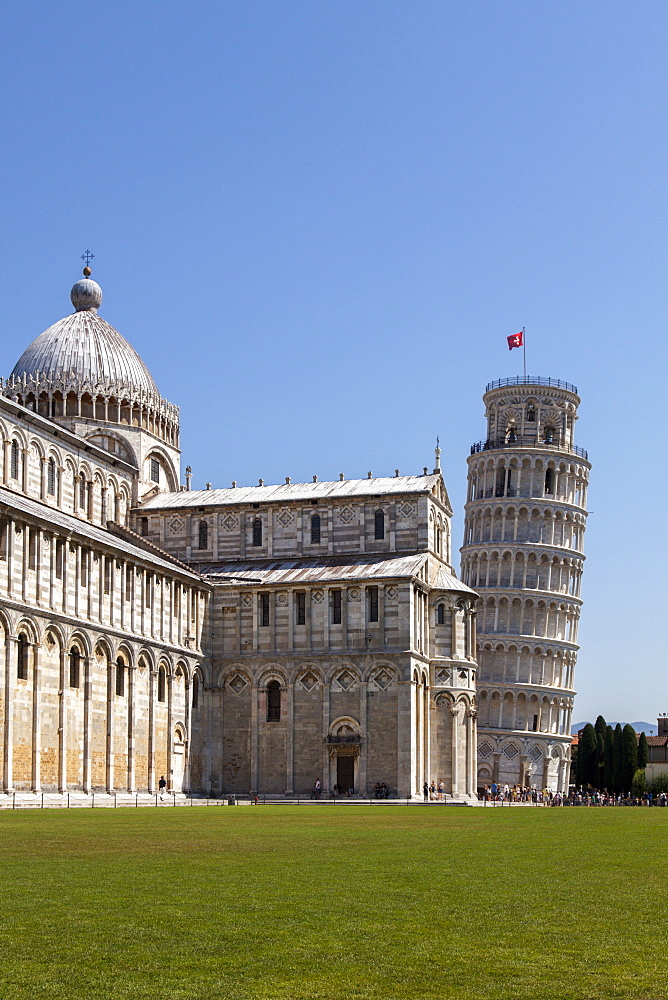 Duomo (Cathedral) and Leaning Tower, UNESCO World Heritage Site, Pisa, Tuscany, Italy, Europe