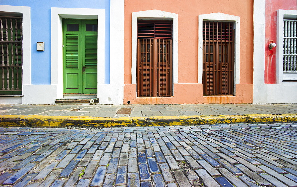 Puerto Rico, Old San Juan, door in houses on brick street