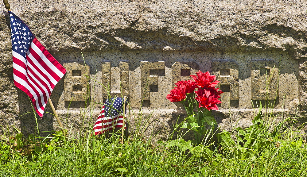 Base of monument to general buffard