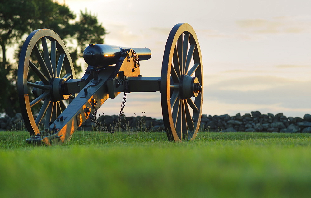 Civil war cannon