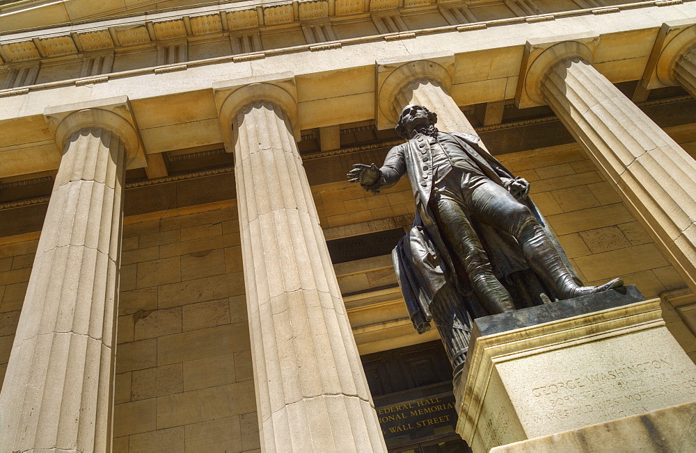 Statue of George Washington in front of Federal Hall