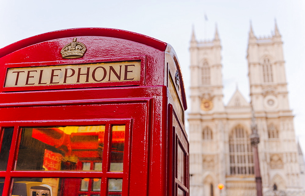 UK, London, Phone booth with Westminster Abbey behind, UK, London