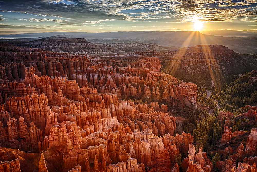 Sandstone formations at sunset, Sunrise in Bryce Canyon National Park, Utah