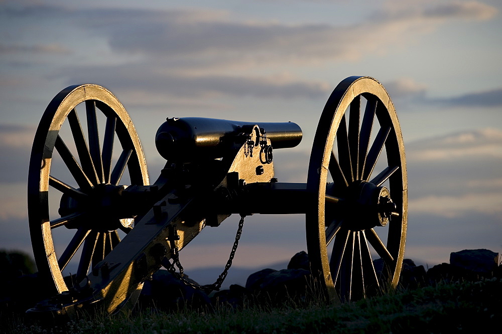 Civil war cannon