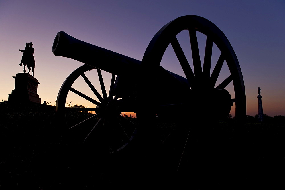 Civil war cannon