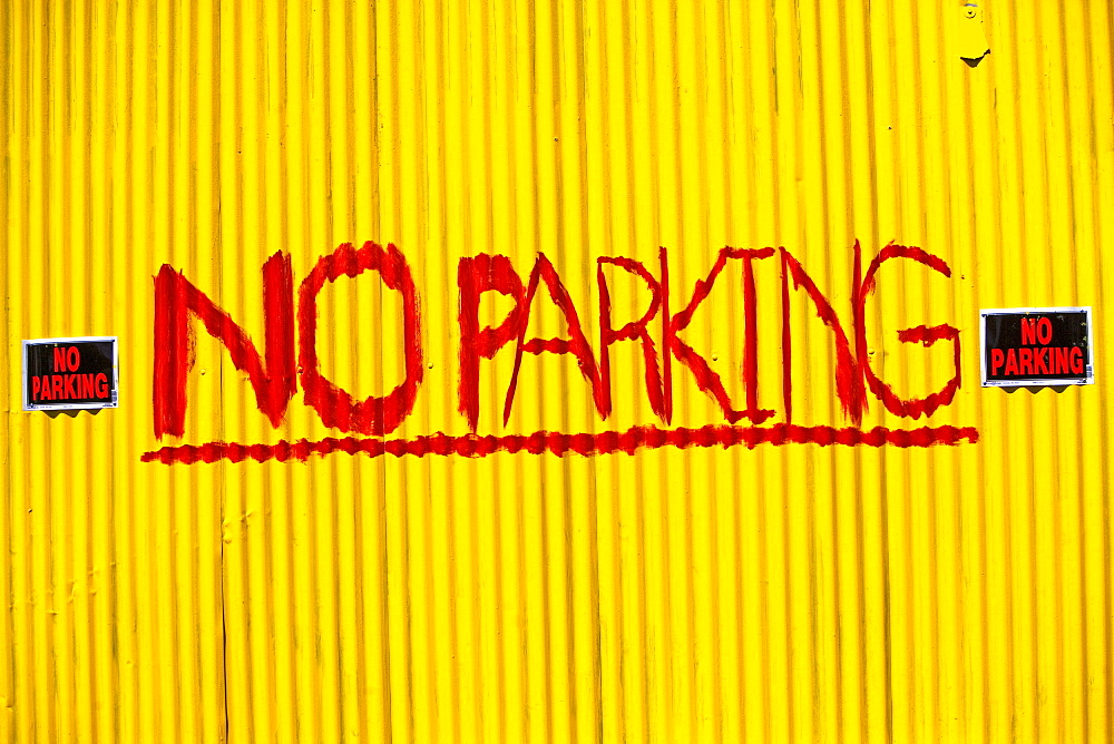 No Parking painted on wall