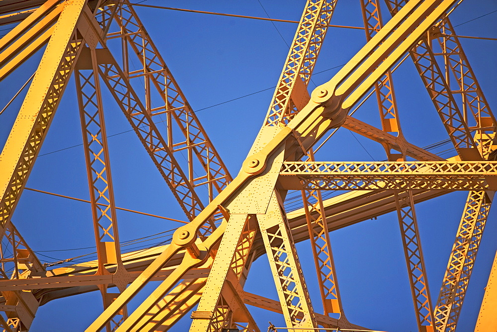bridge architecture