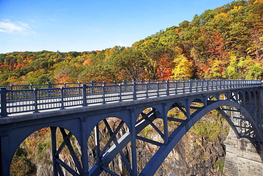 USA, New York, Croton, footbridge