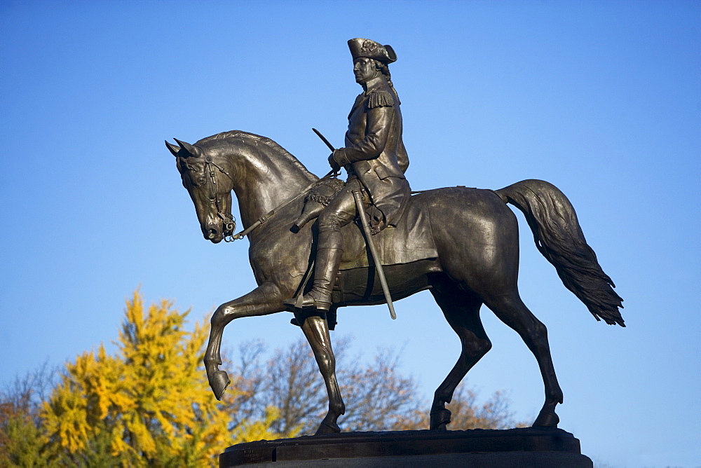 USA, Massachusetts, Boston, George Washington statue in Public Garden