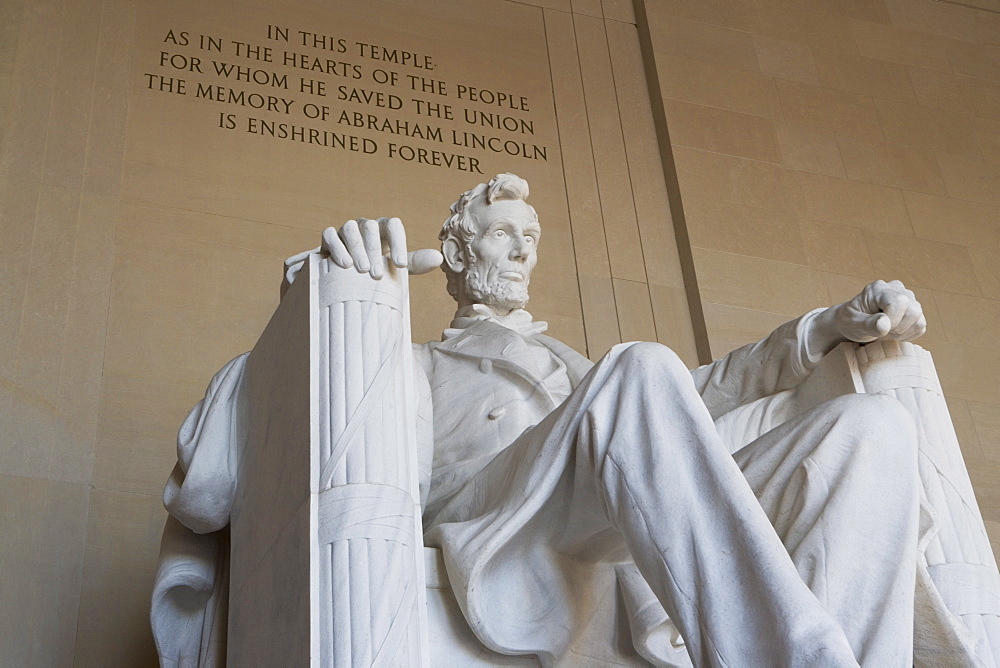 USA, Washington DC, low angle view of Lincoln memorial