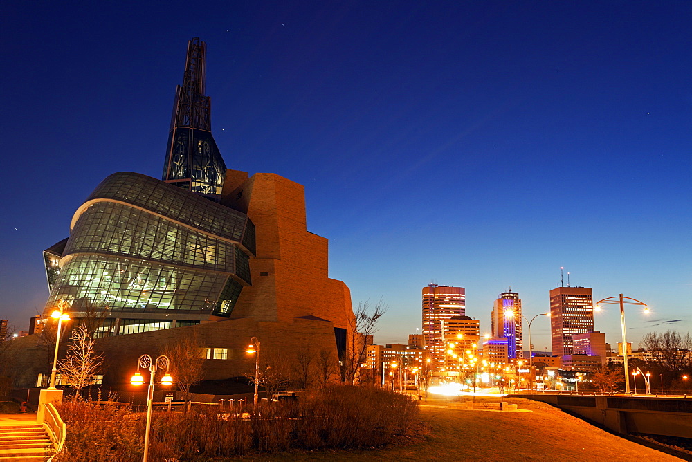 Canadian Museum for Human Rights, Canada, Manitoba, Winnipeg, Canadian Museum for Human Rights, Esplanade Riel bridge