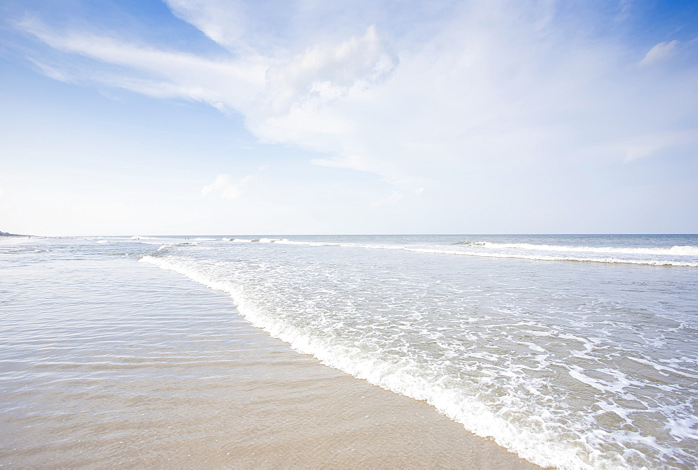 USA, North Carolina, Outer Banks, Corolla, beach scene