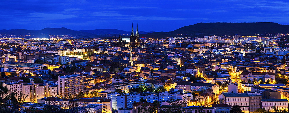 France, Auvergne-Rhone-Alpes, Clermont-Ferrand, Cityscape at dusk