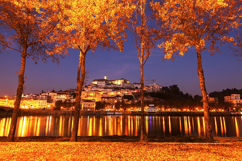 Portugal, Coimbra, Panorama of Coimbra across Mondego River