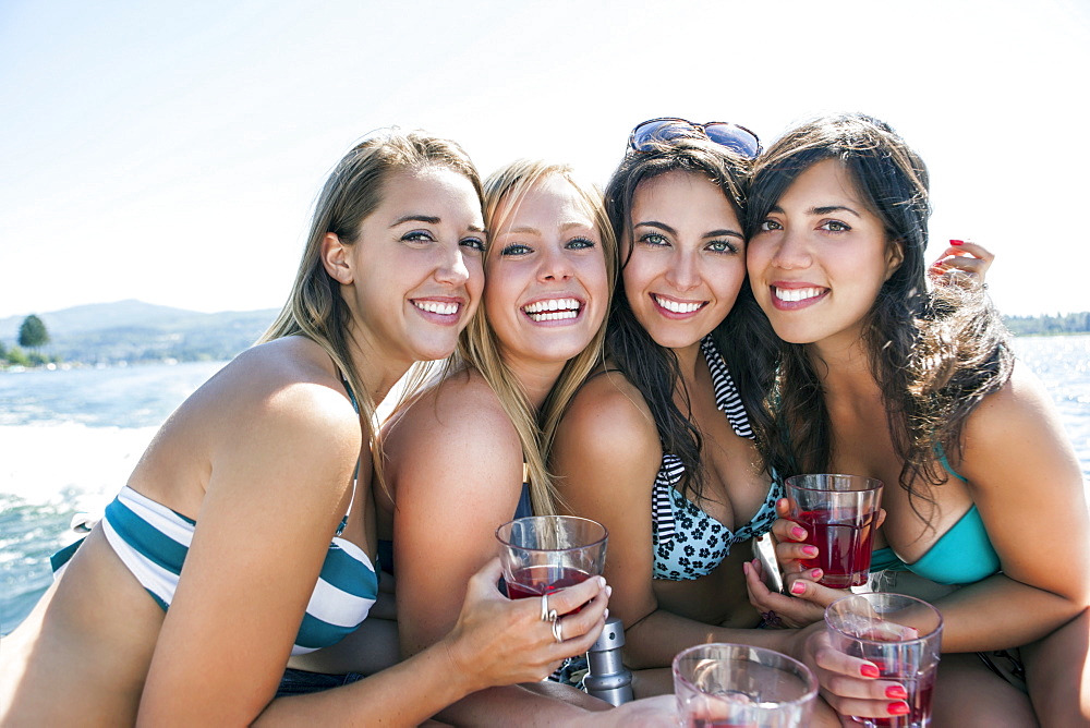 Portrait of young beautiful women smiling, USA, Washington, Bellingham