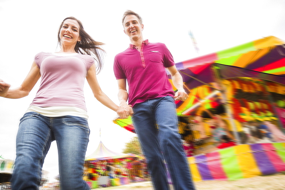 Couple in amusement park, USA, Utah, Salt Lake City 