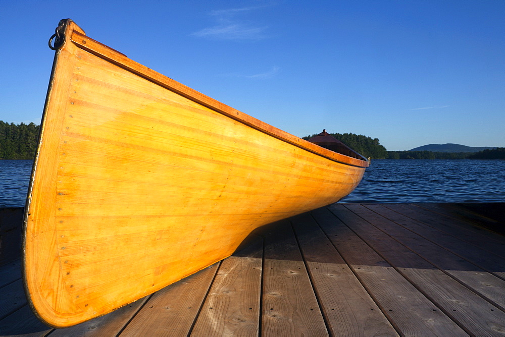 USA, Maine, Canoe in evening light