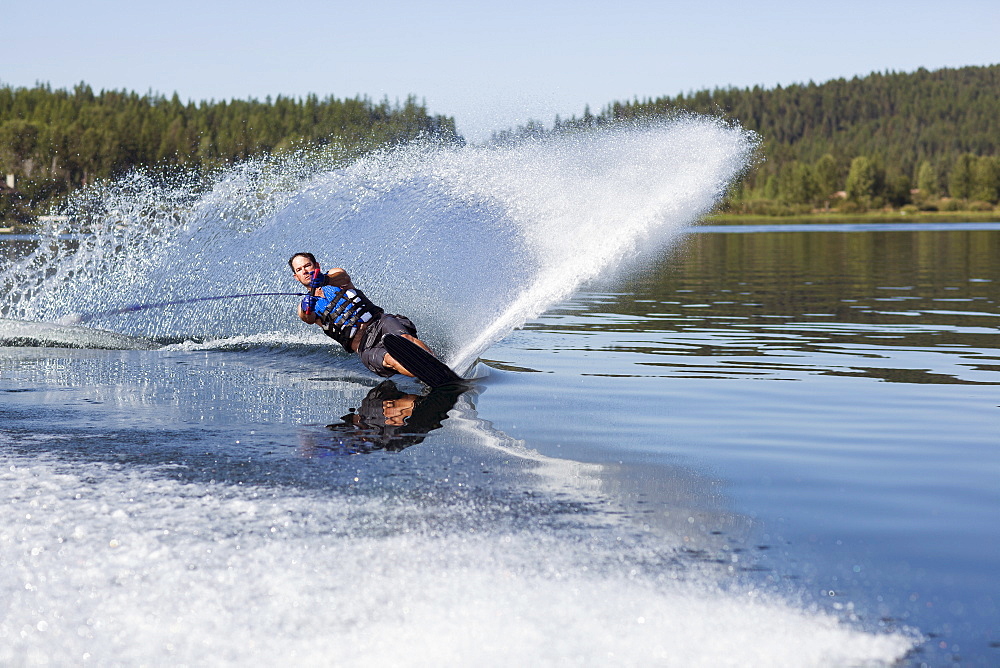 Man waterskiing, USA, Montana,Whitefish, Whitefish Lake 