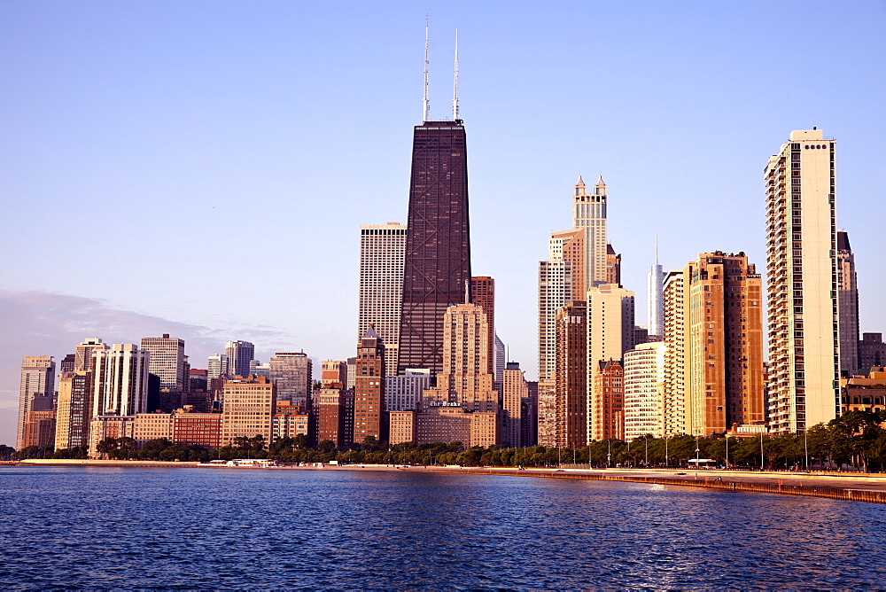 Gold Coast in Chicago at sunrise, USA, Illinois, Chicago, Michigan City