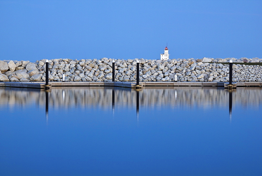 USA, Wisconsin, Milwaukee, Lake Michigan waterfront